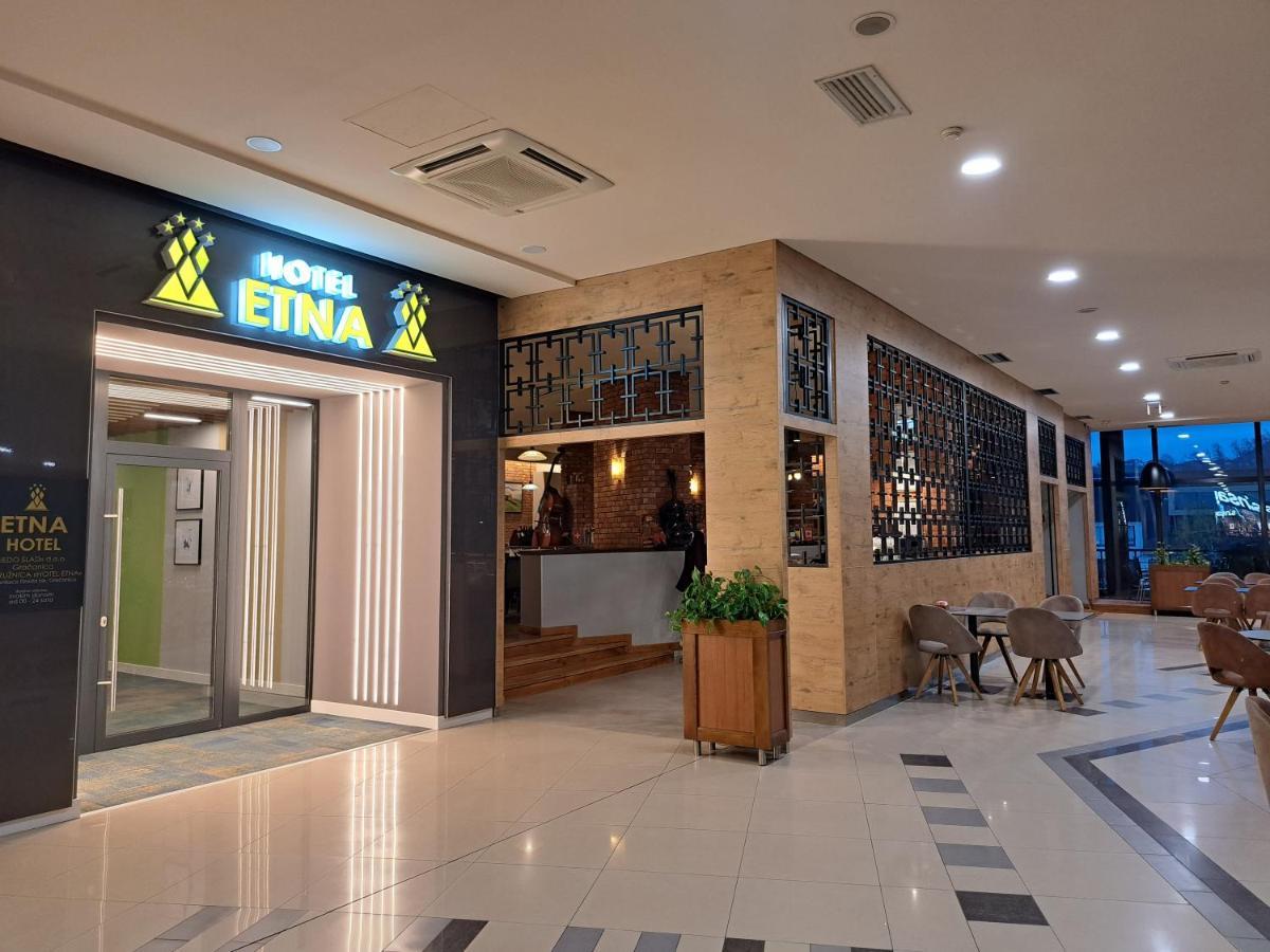 Hotel Etna Gracanica  Zewnętrze zdjęcie
