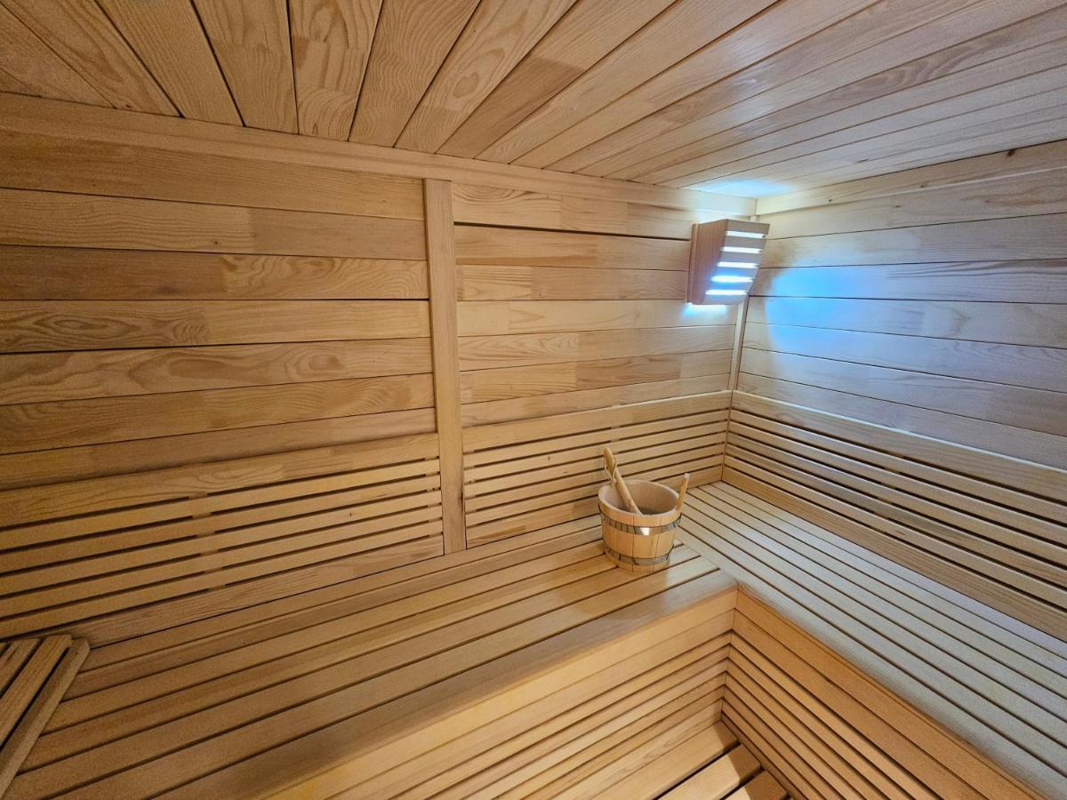 Hotel Etna Gracanica  Zewnętrze zdjęcie